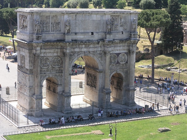 monumental triumphal arches in the world