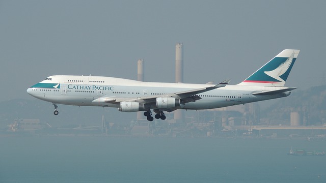 Flight from London to Hong Kong