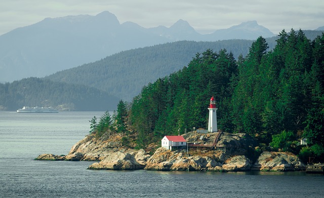 Top 12 Travel Destinations in Canada