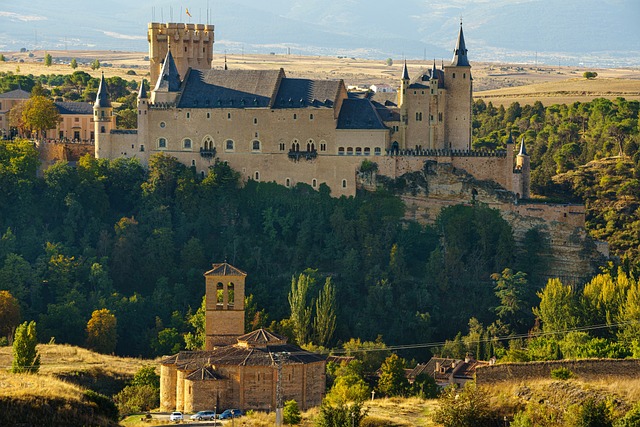 Top 8 Must-See Attractions in Segovia