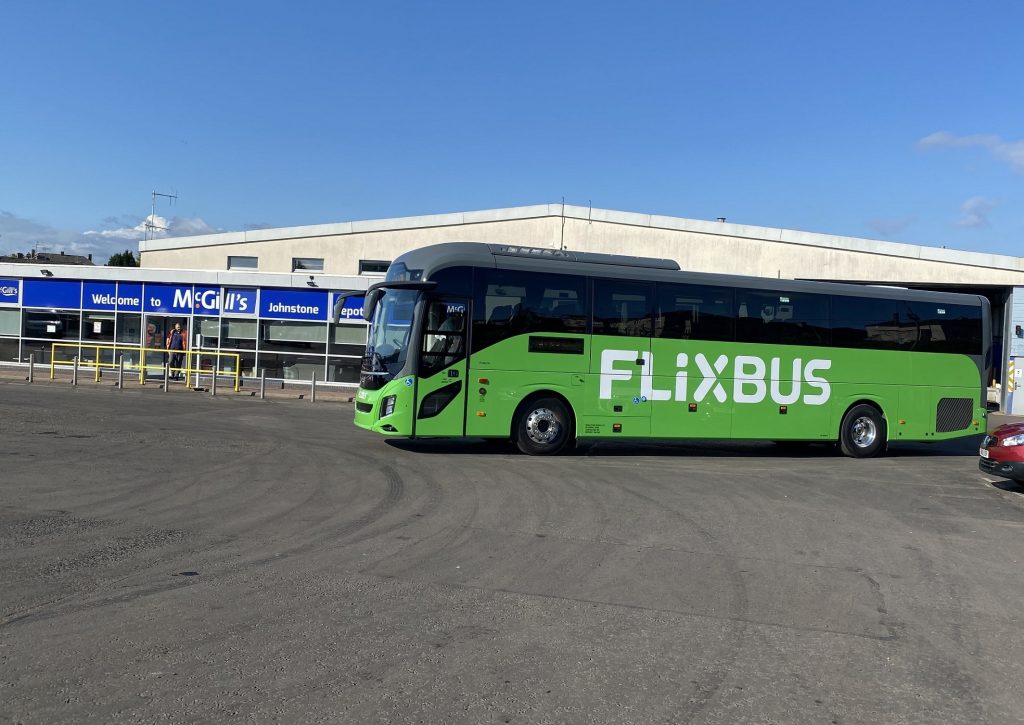 Top 10 Glasgow to London Bus Schedule and Ticket Details